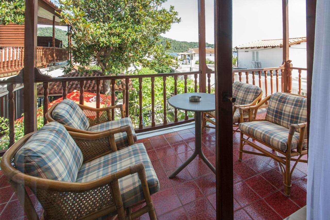 Chrissomalli Sofia Studios Skiathos stad Exteriör bild