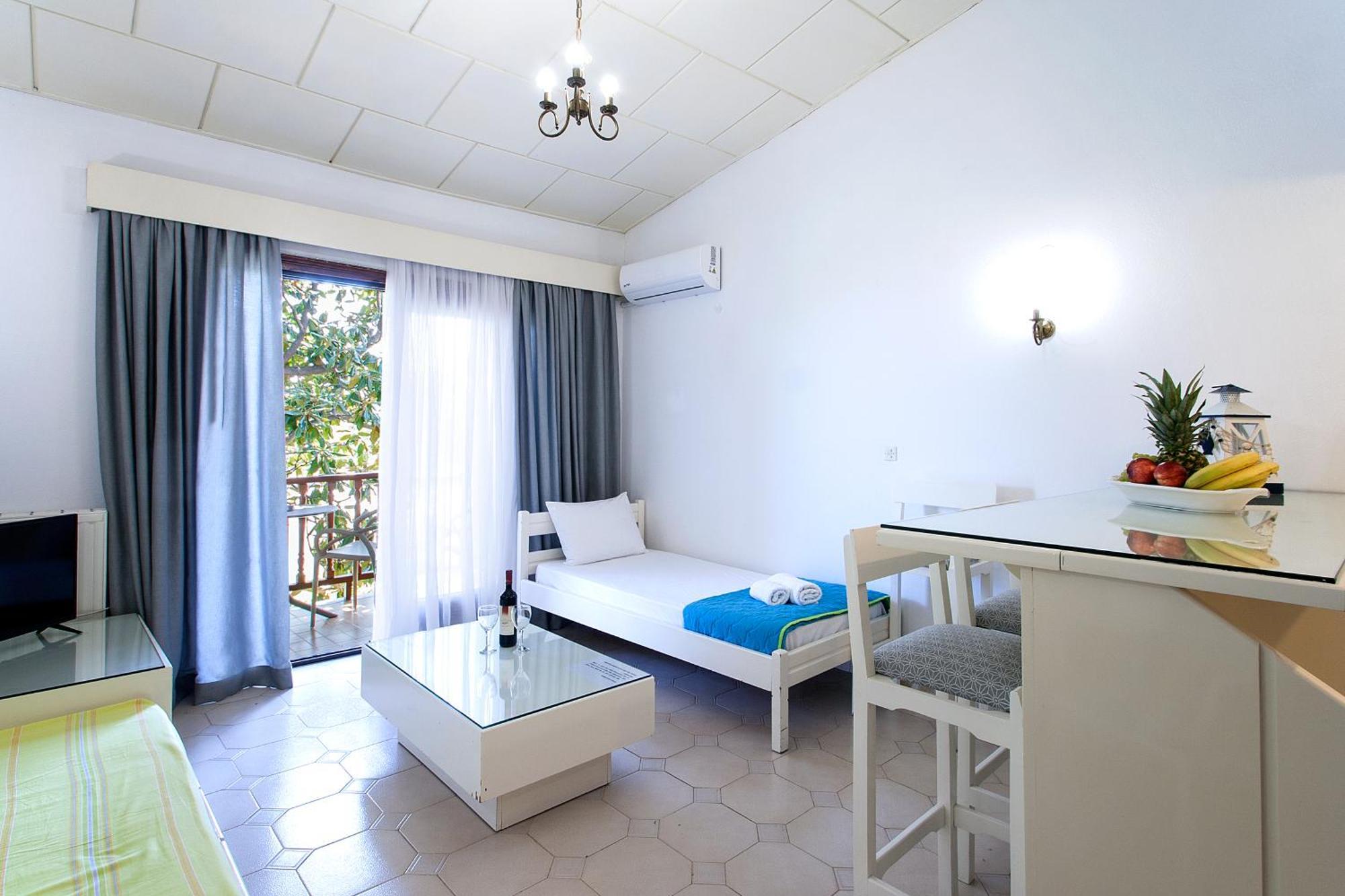 Chrissomalli Sofia Studios Skiathos stad Exteriör bild