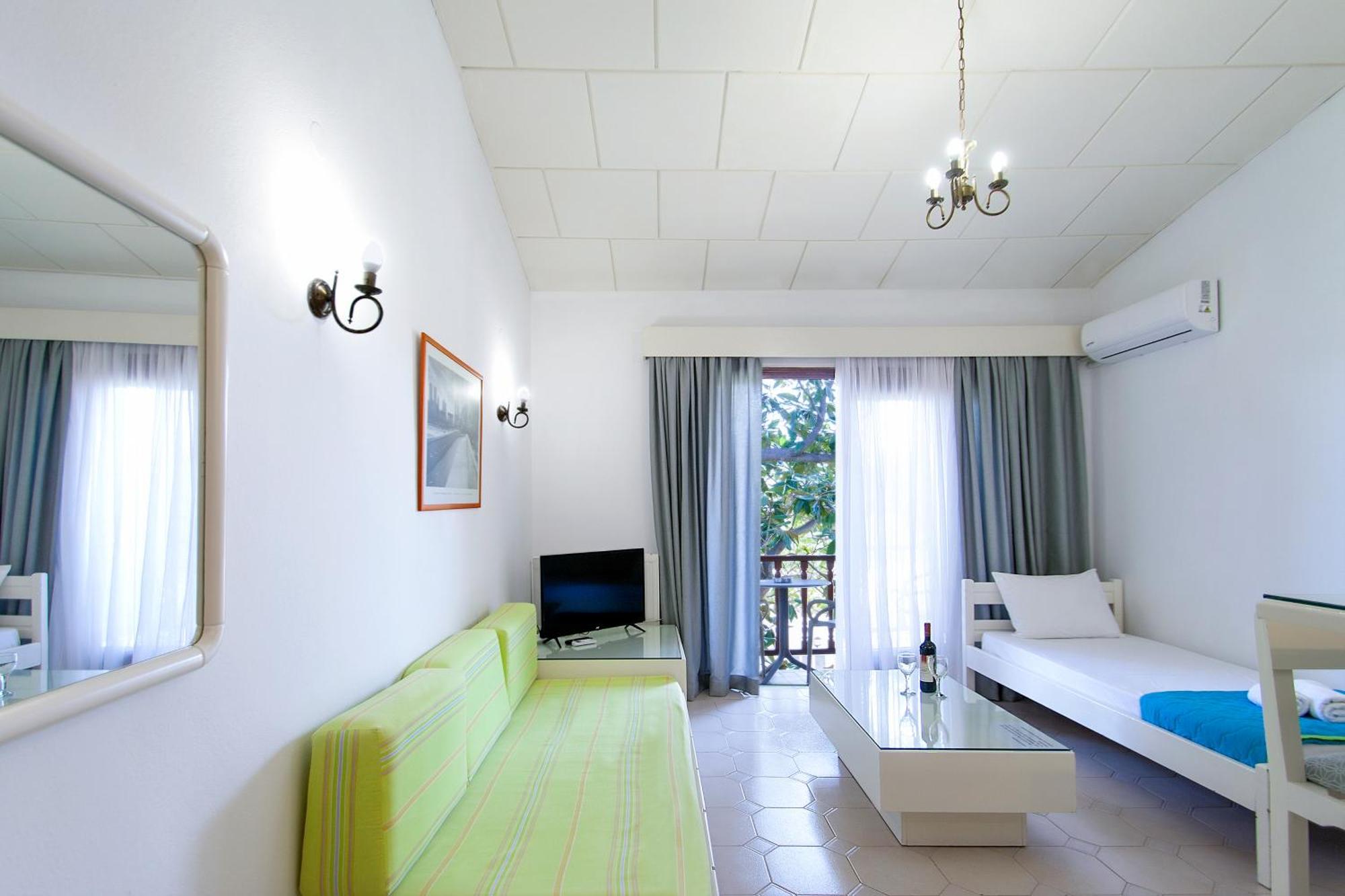 Chrissomalli Sofia Studios Skiathos stad Exteriör bild